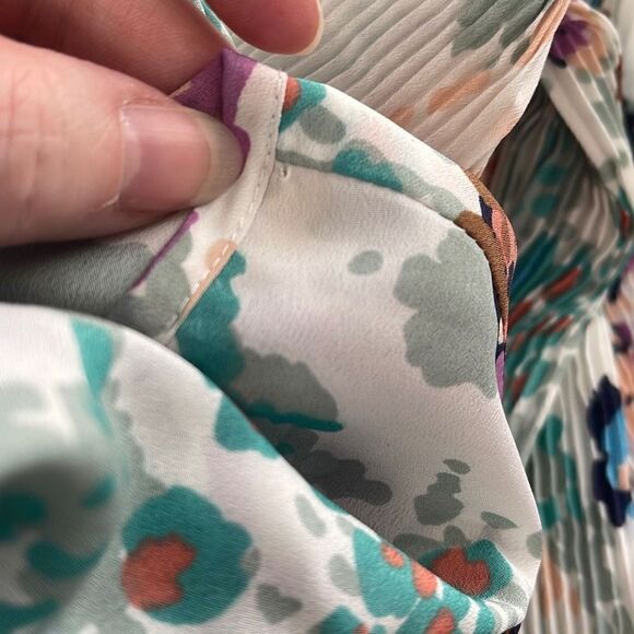 Charming Charlie Women's Floral Top Blouse Long Sleeve Peplum Multicolor Medium - Picture 2 of 16